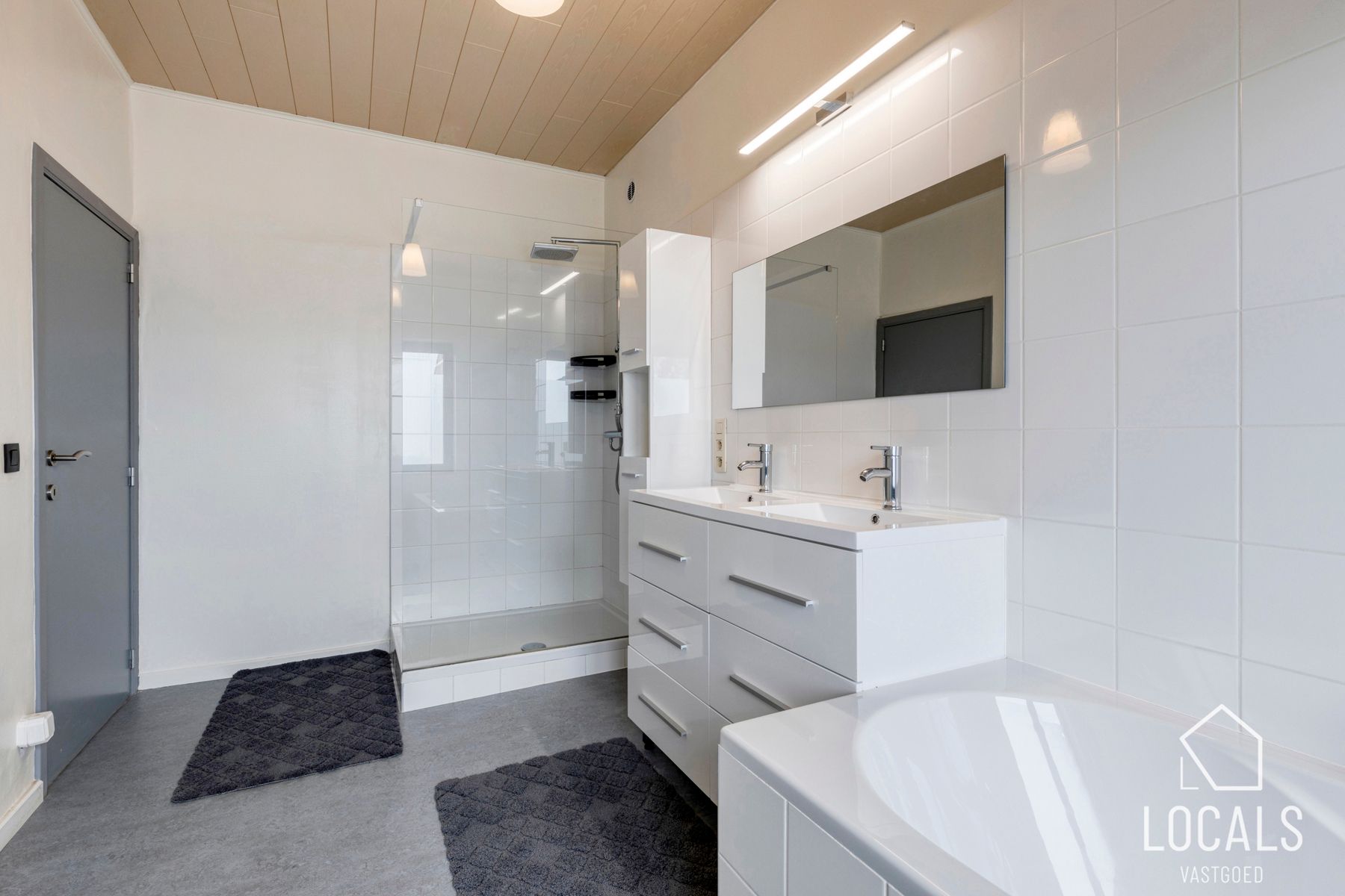 Gerenoveerde woning met mogelijkheid tot 4 slaapkamers foto 17
