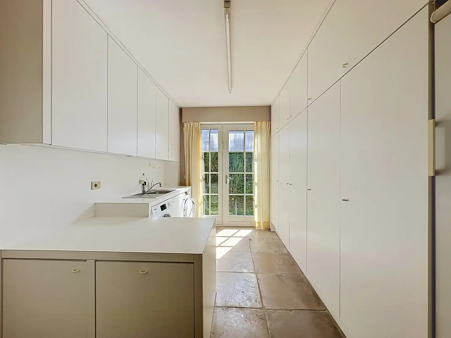 Exclusieve Spaanse villa welgelegen nabij de duinen en de zee. foto 15