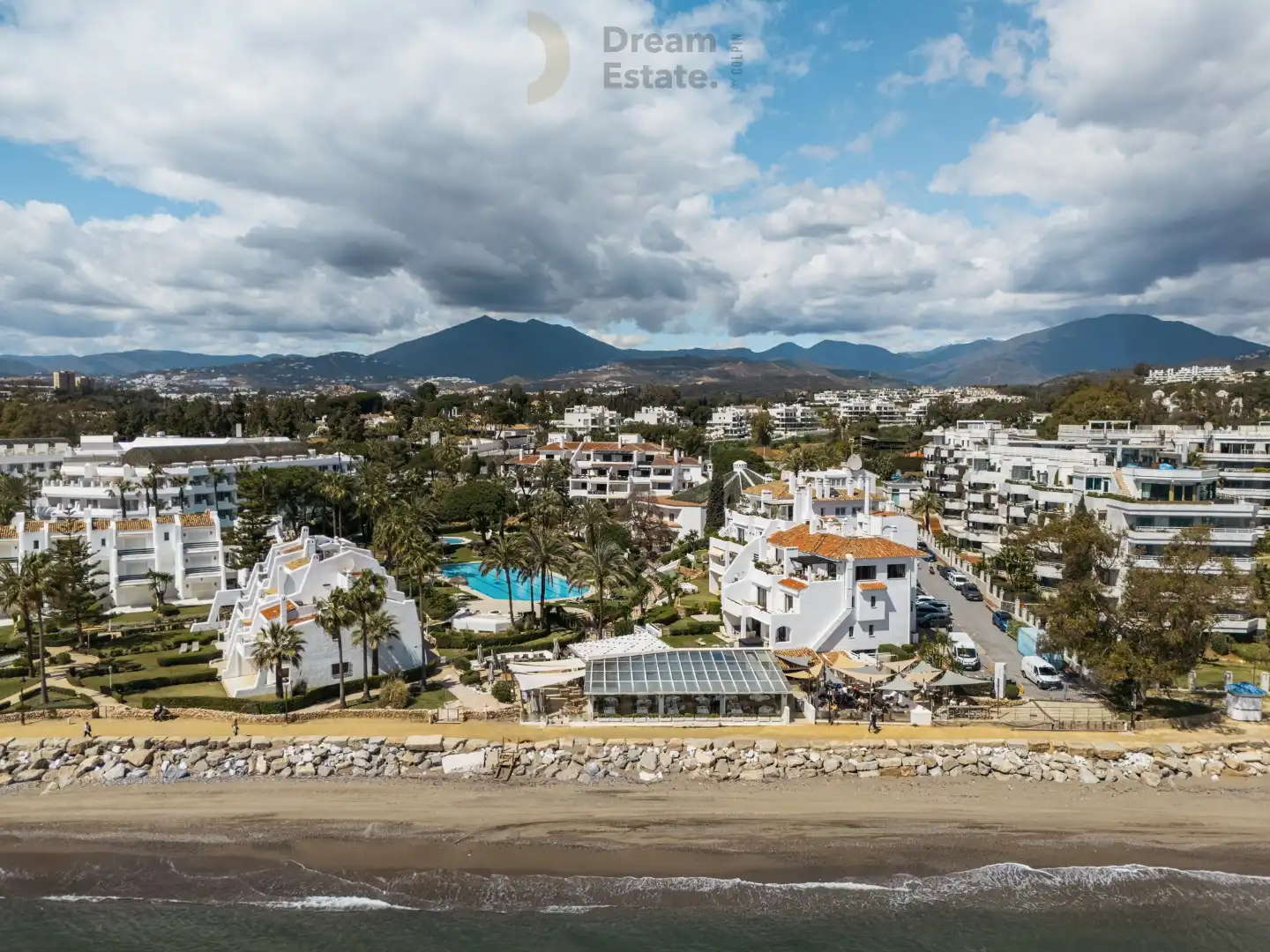 Verfijnd appartement aan het strand van de Golden Mile te Marbella. foto 12