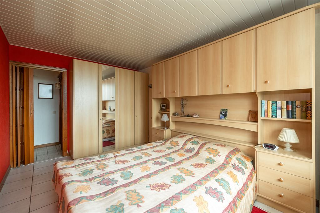 Ruim en lichtrijk appartement met groen uitzicht foto 11