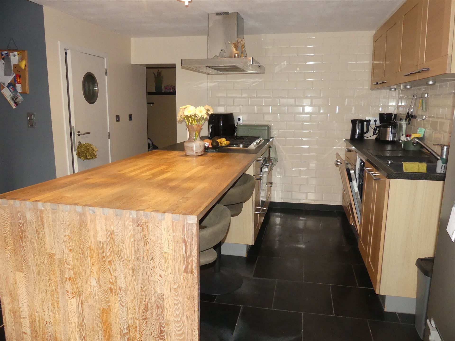 Charmante woning met gezellige tuin! foto 3