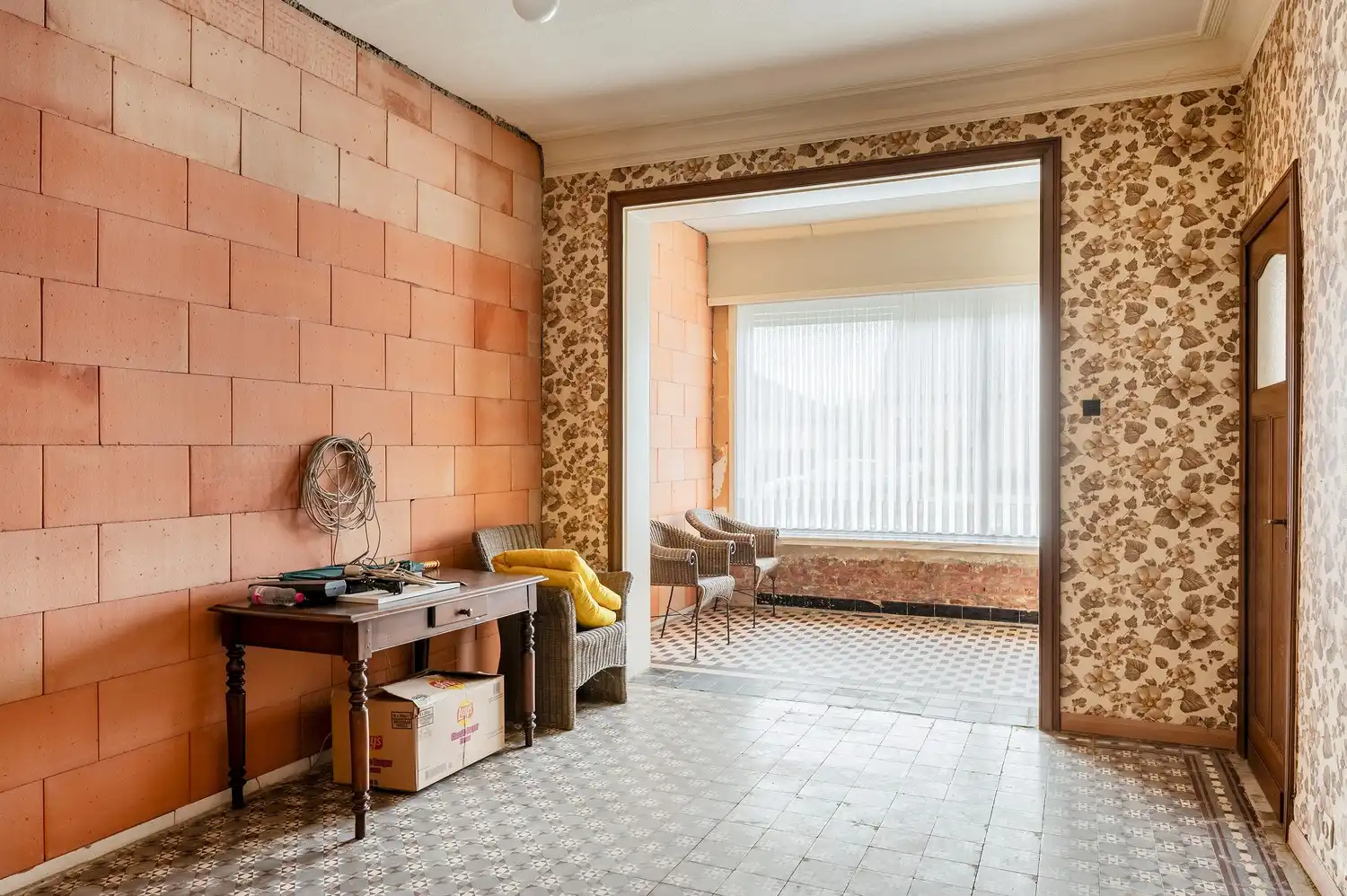 TE RENOVEREN WONING MET 3 SLPKS, PRACHTIGE TUIN + ACHTERLIGGENDE STAANPLAATS foto 10