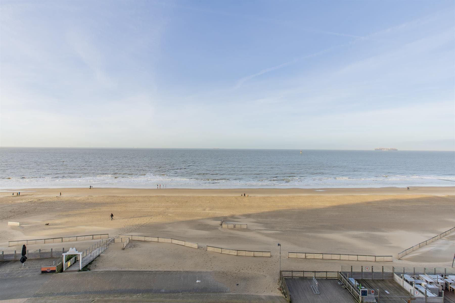 Appartement met frontaal zeezicht te Knokke foto 3