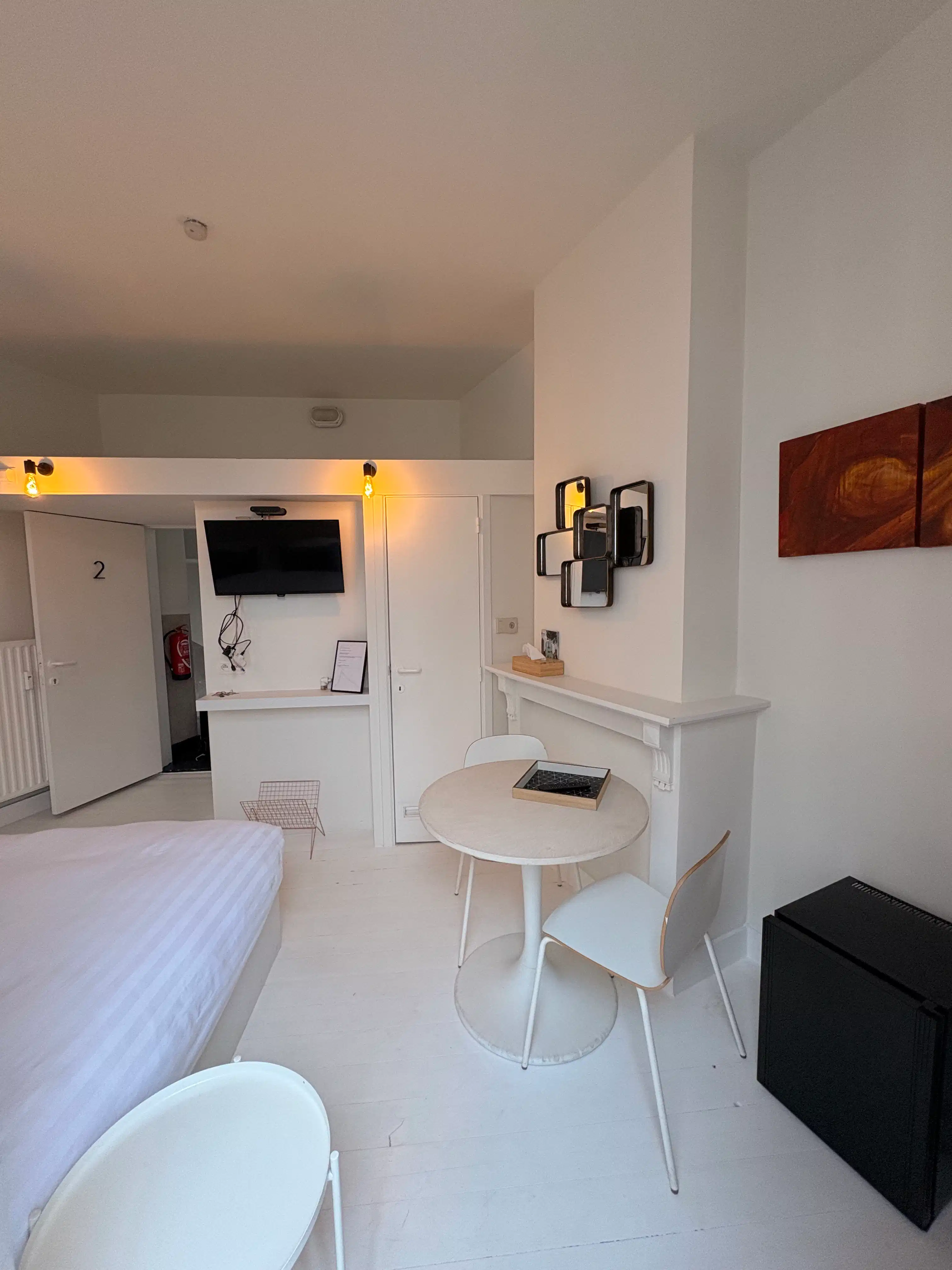 Handelspand met drie studio’s te koop op topligging in Gent foto 16