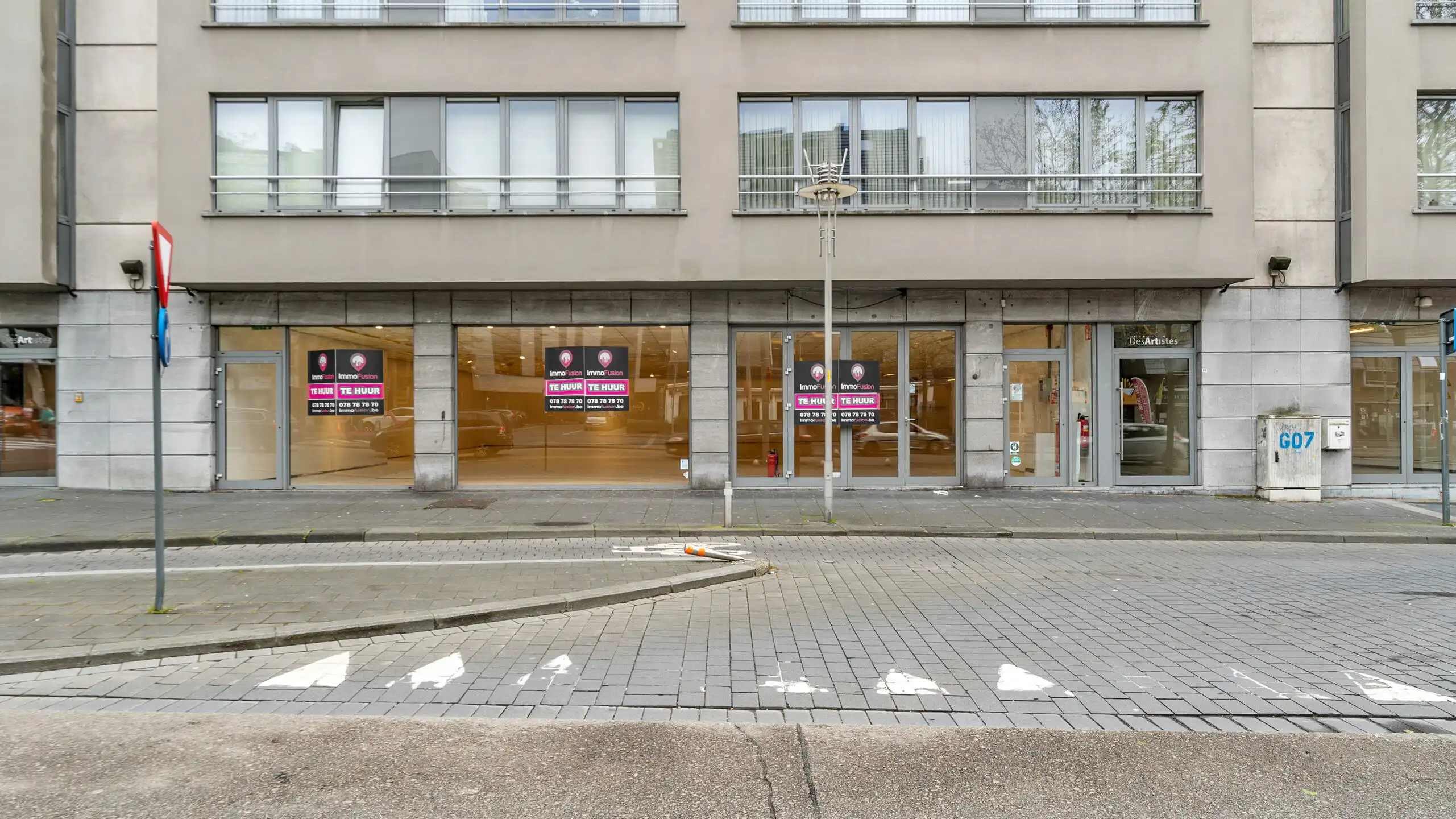 Commerciële ruimte te huur foto {{pictureIndex}}