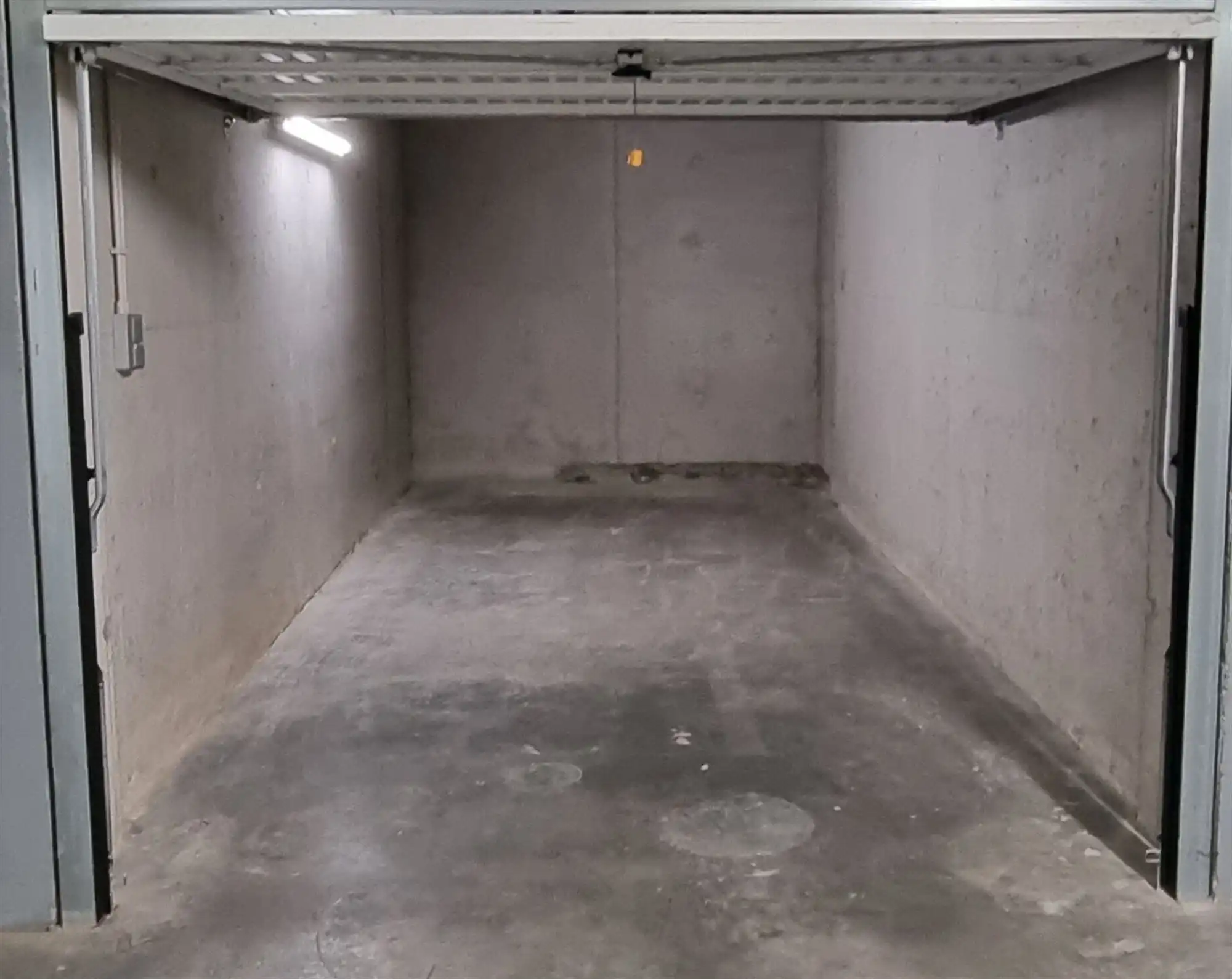 Ondergrondse garagebox in centrum Bredene-Duinen foto 2