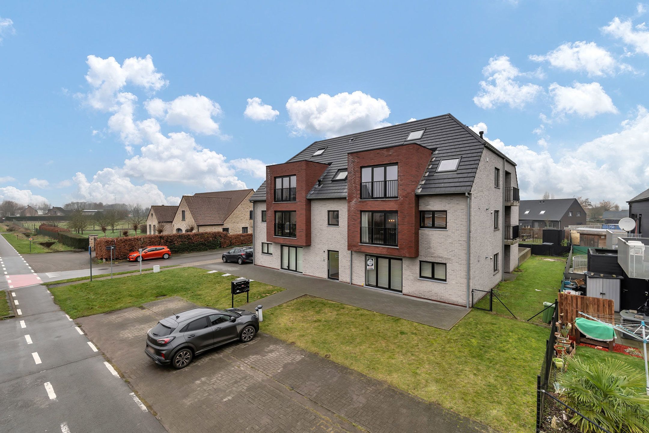 Modern en Instapklaar Appartement  foto {{pictureIndex}}