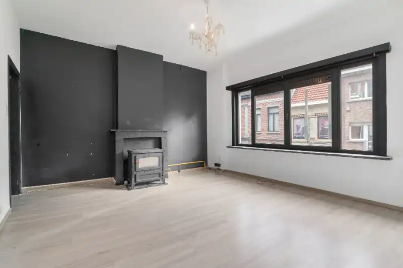 Woning met handelsruimte/bureel foto 14