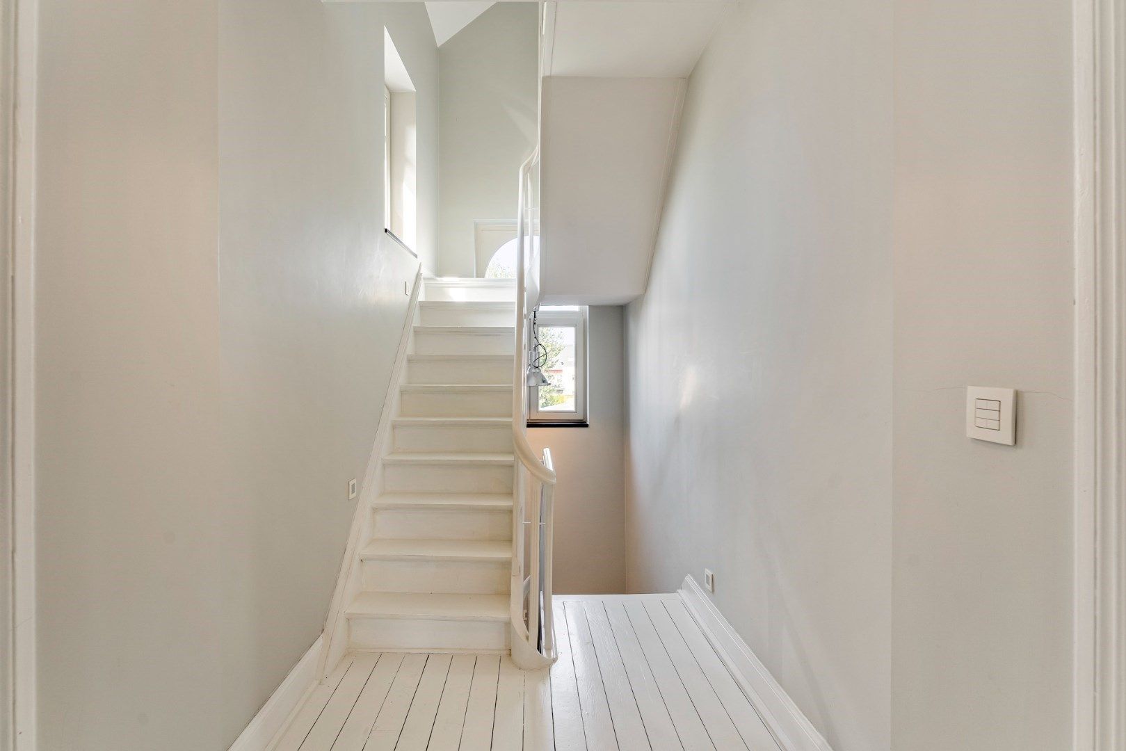 Statige vrijstaande herenwoning vlakbij Genk-centrum - EPC A-Label foto 26