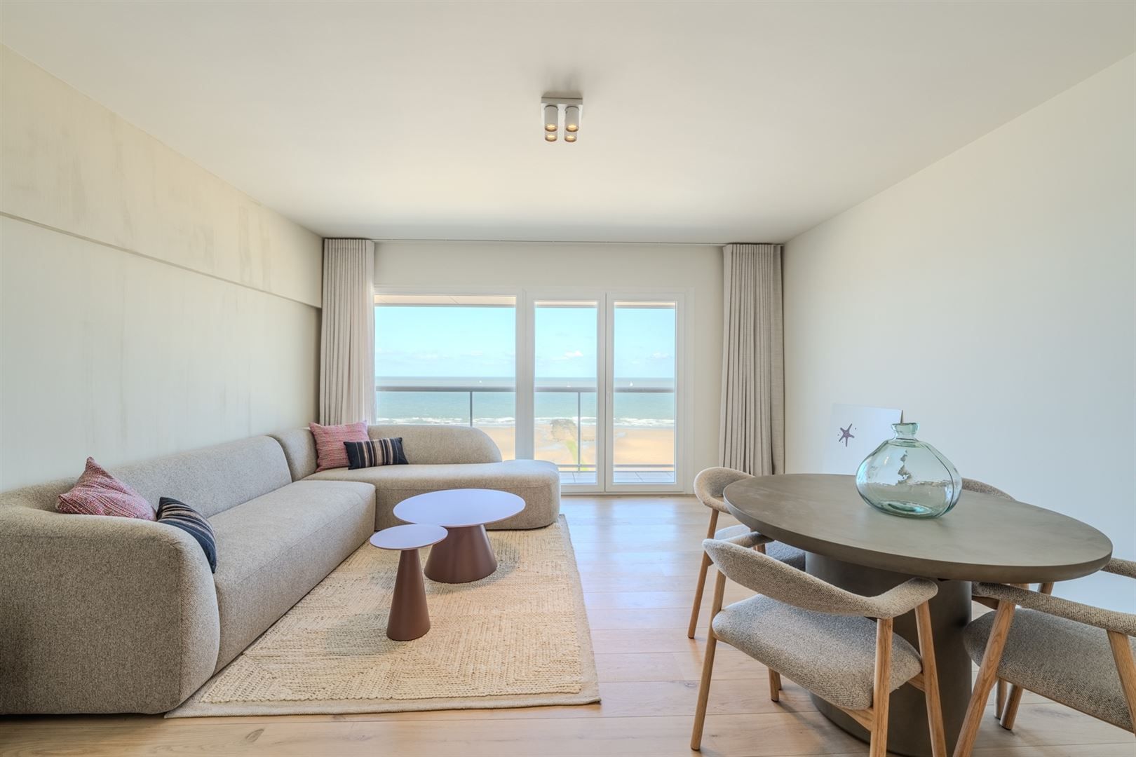 gerenoveerd appartement met zee en duinzicht foto 8