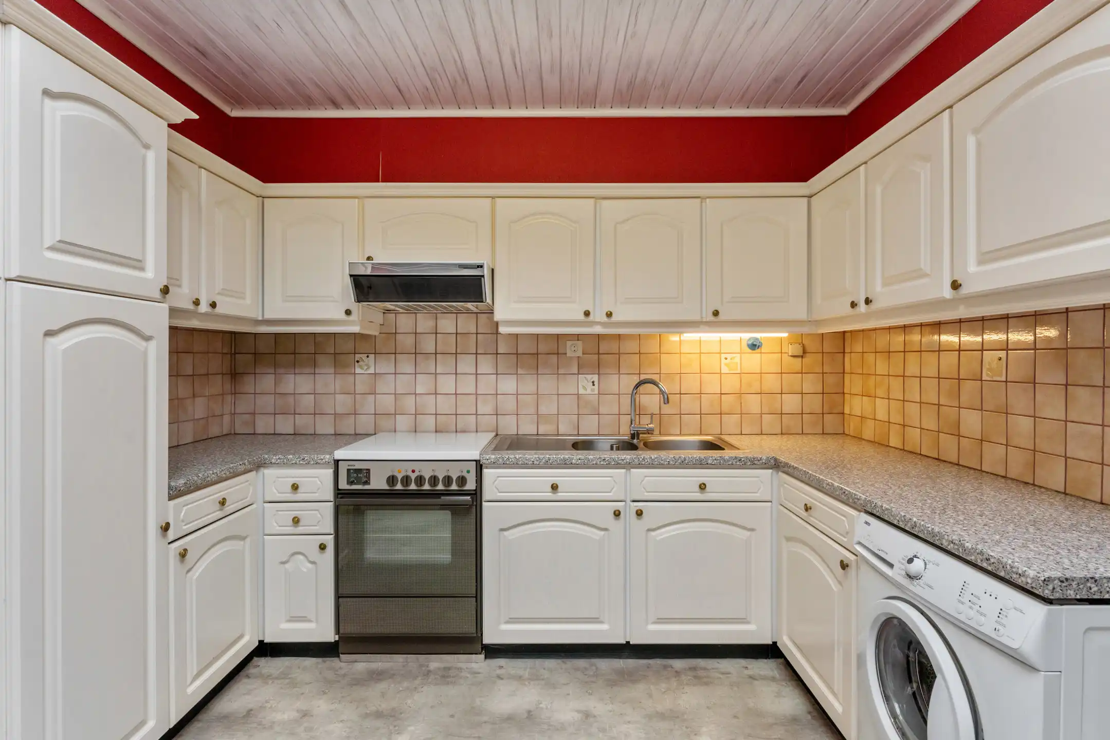 Te renoveren woning met garage op 4a30 te Zussen foto 8