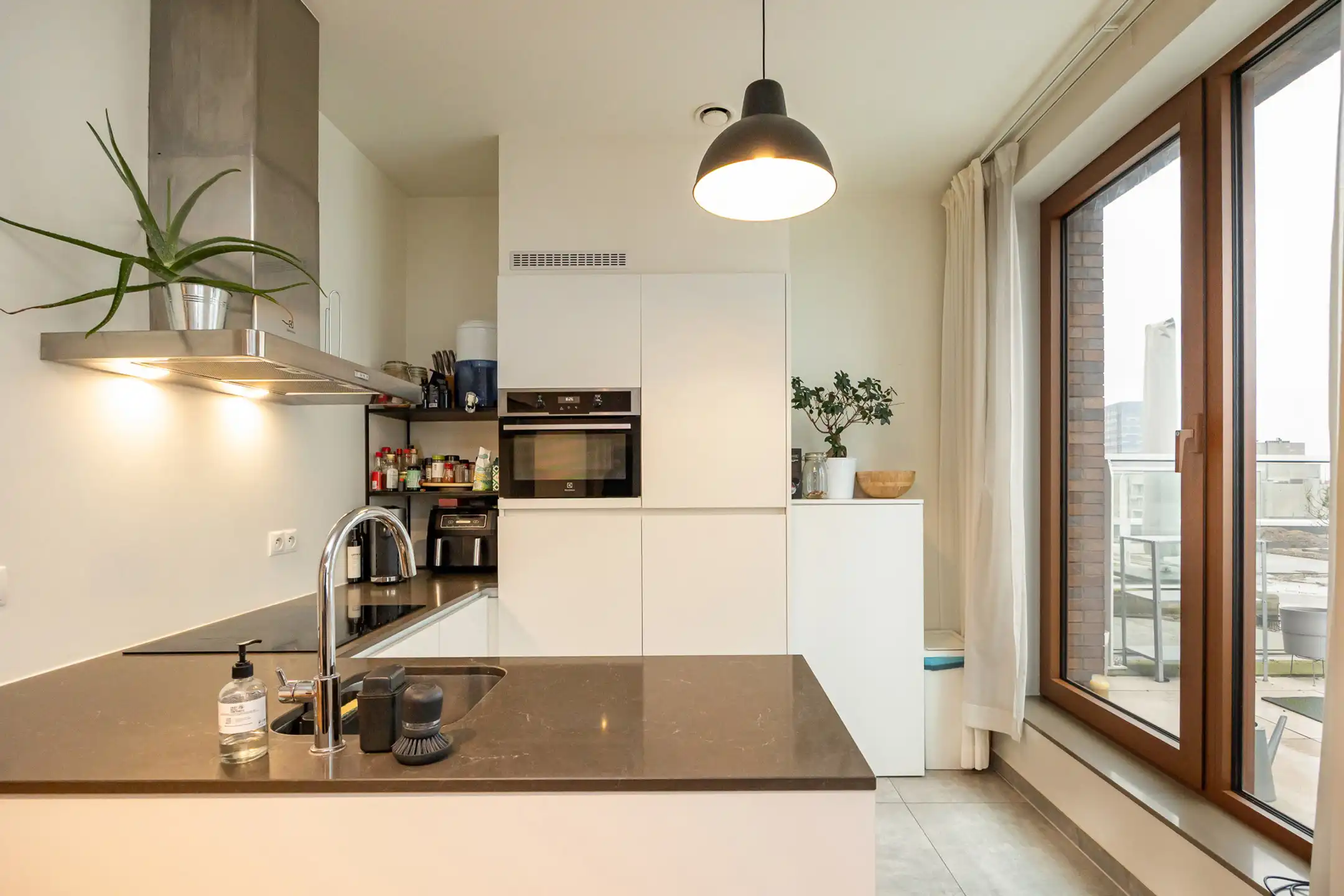 ANTWERPEN - Comfortabel wonen op het Eilandje  foto 3