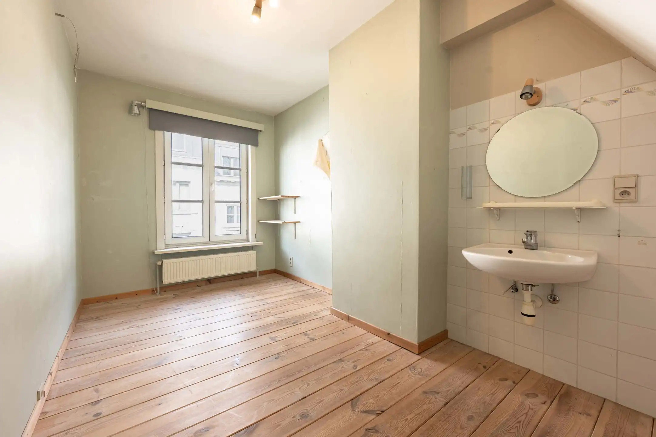 Karaktervol handelspand met duplex op toplocatie foto 18