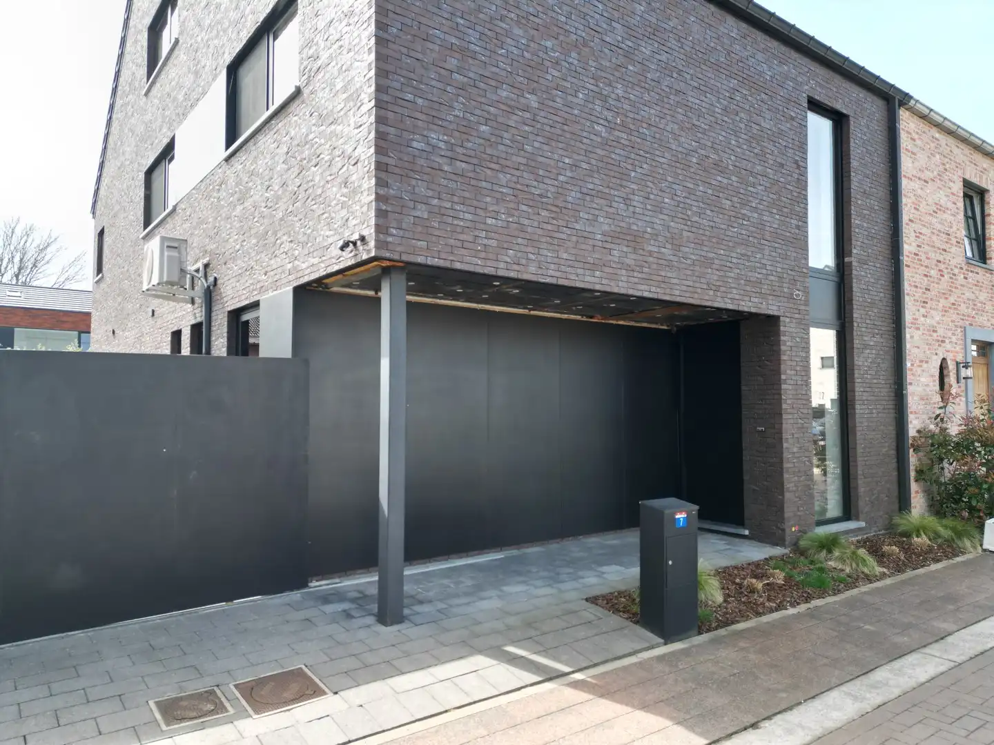 PRACHTIGE AFGEWERKTE HOB MET 3 SLKPS+ TE KOOP - MAASMECHELEN foto 2