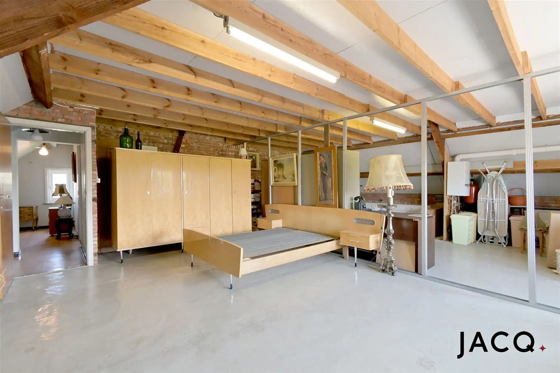 Ruime villa met 4slpk's op een prachtig perceel van 1203m²! foto 17
