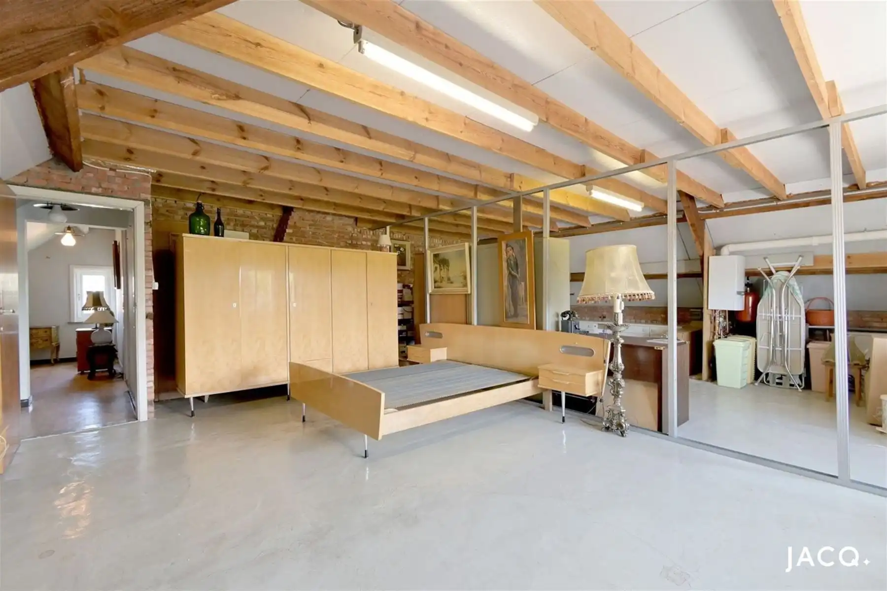 Ruime villa met 4slpk's op een prachtig perceel van 1203m²! foto 17