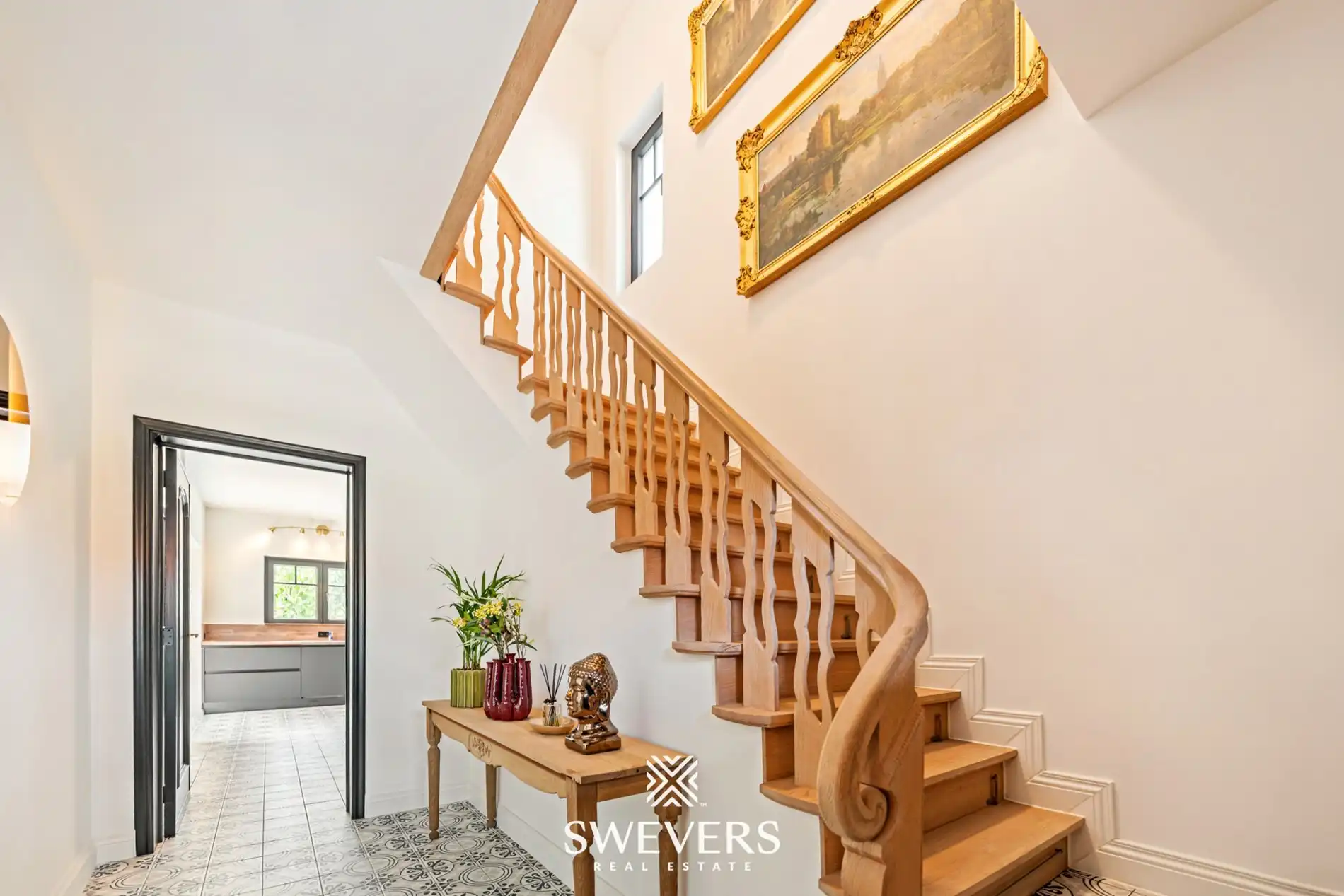 Prachtig gerenoveerde woning met 3 slaapkamers foto 18
