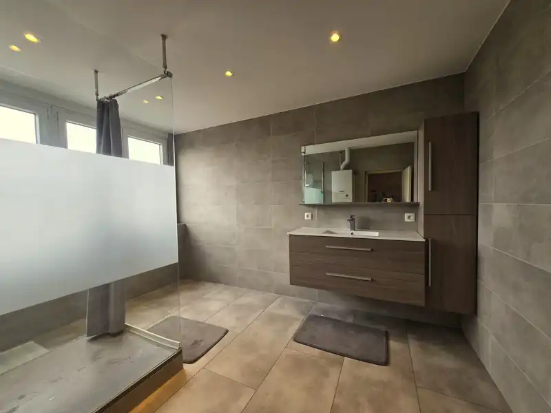 Ruime woning met tuin dichtbij het centrum van Machelen foto 9