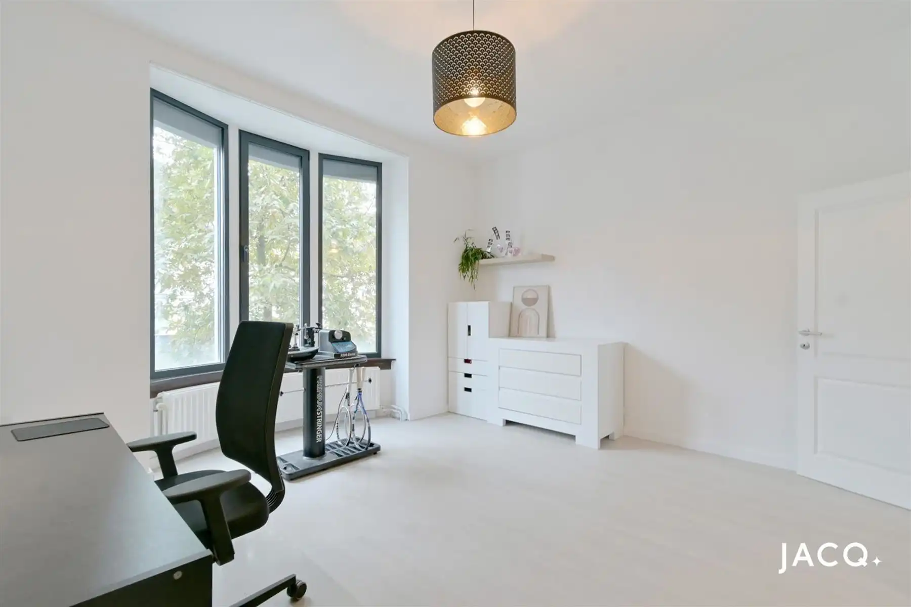 Karaktervolle, volledig gerenoveerde woning te Deurne ! foto 14