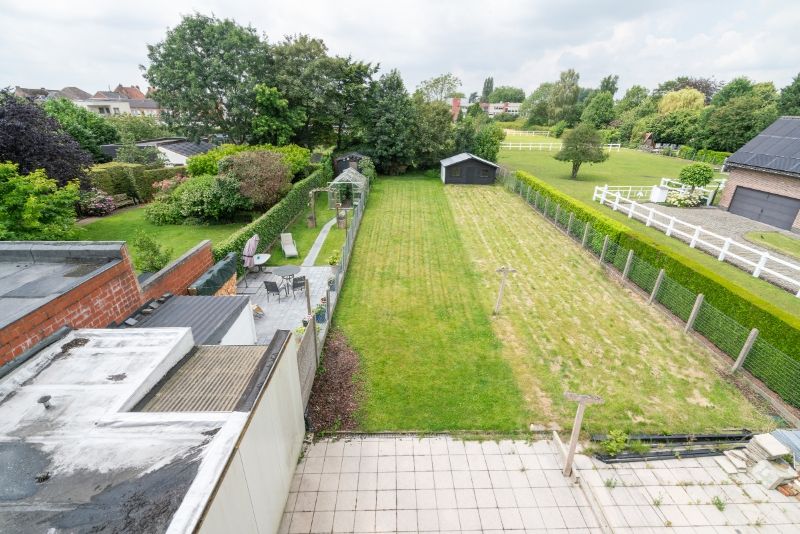 Ruime woning op 338m² foto 2