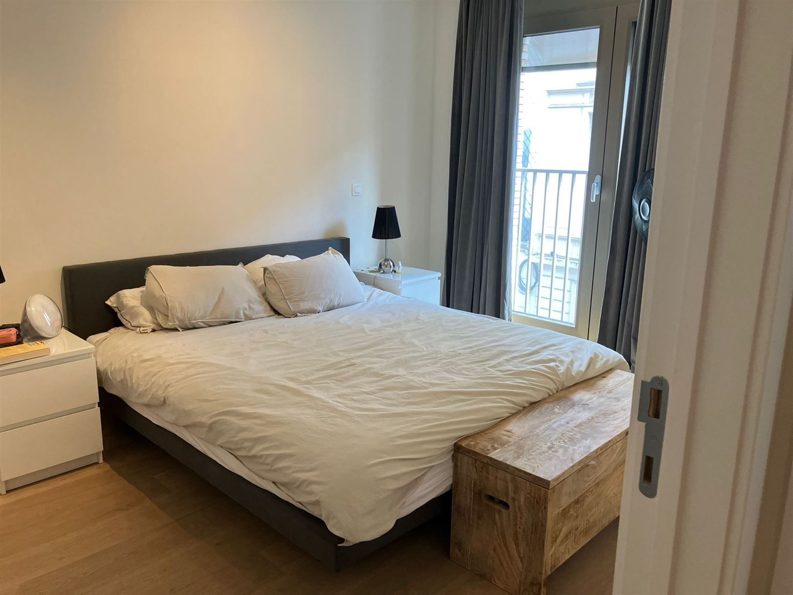 Luxe gemeubeld 2slaapkamerappatement met terras & parking! foto 13