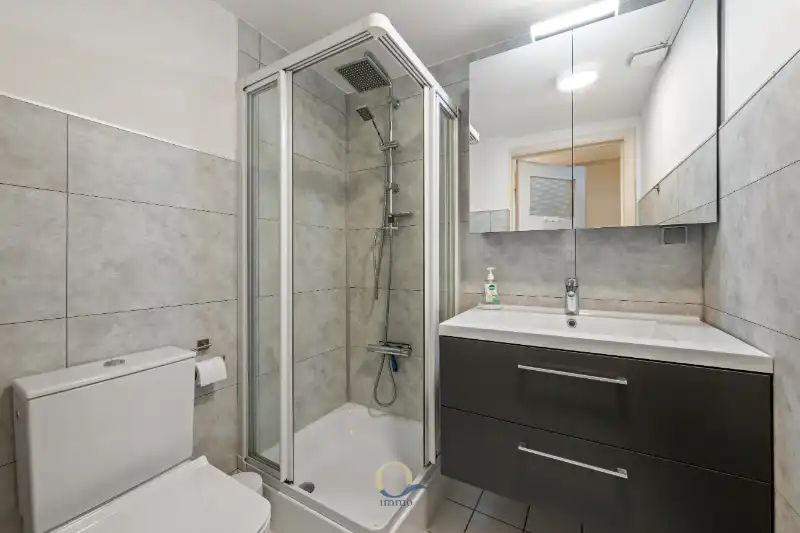 Gerieflijke studio van 52m2 op centrale ligging aan het Marie-José plein foto 14