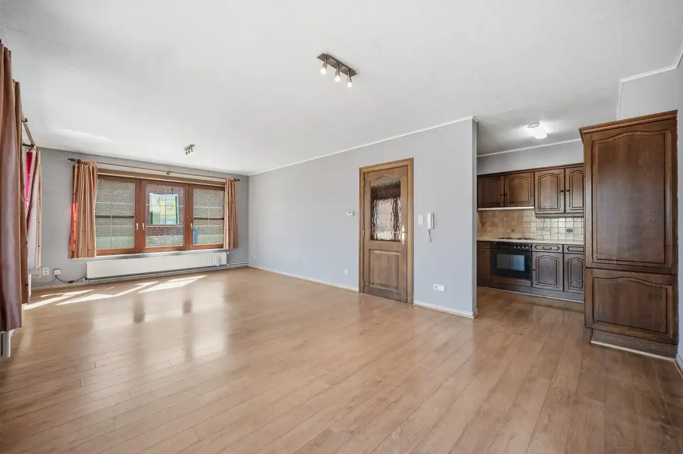 1 rijwoning en 2 appartementen in gezellig Hoegaarden foto 17