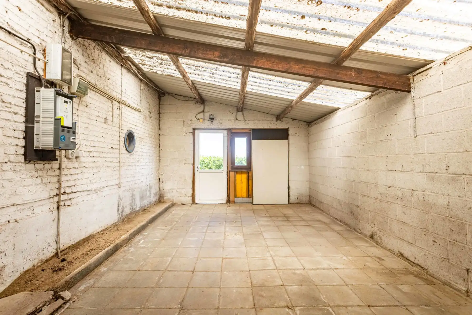 Te renoveren woning met grote tuin en atelier op toplocatie! foto 32