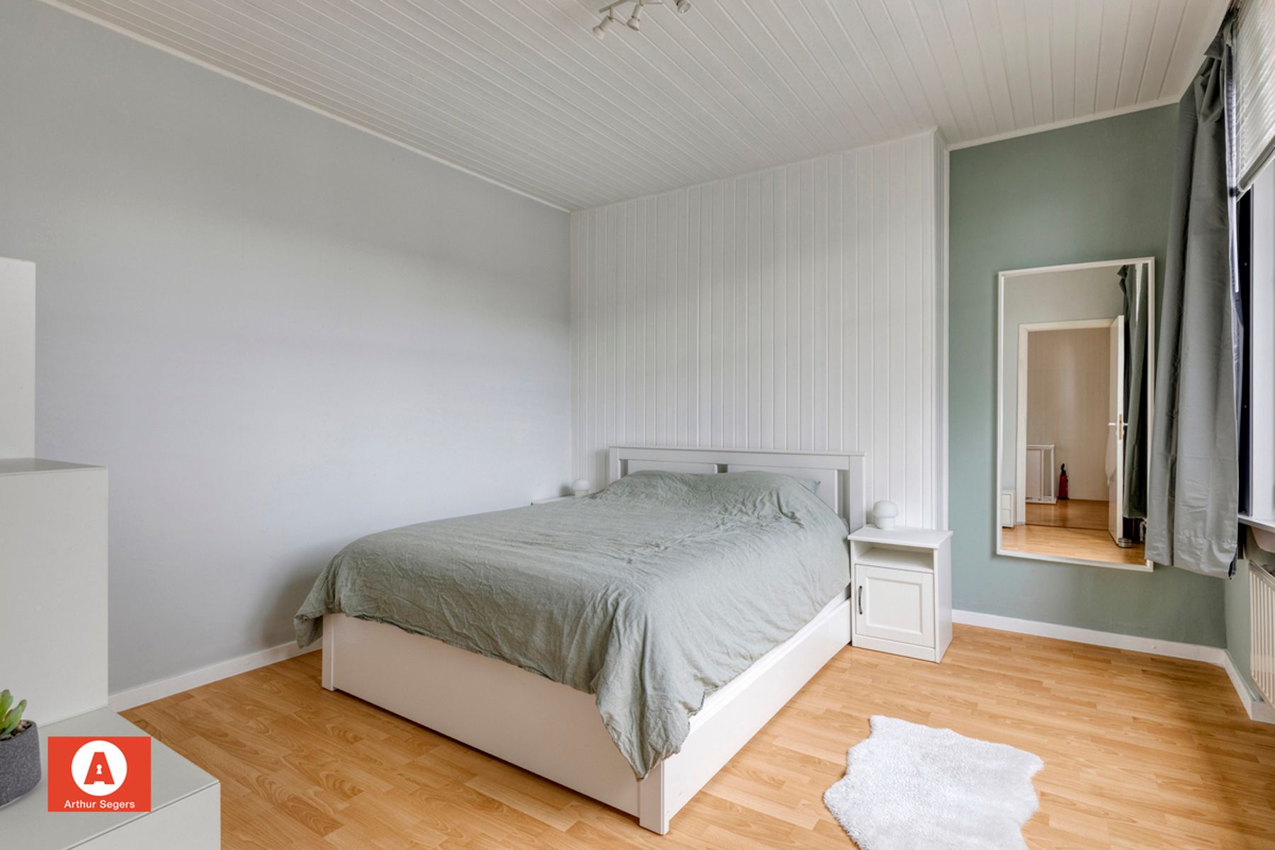 Instapklare woning op centrale liggig foto 15
