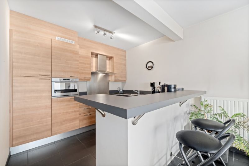 Ruim appartement - ondergrondse staanplaats inclusief!!! foto 8
