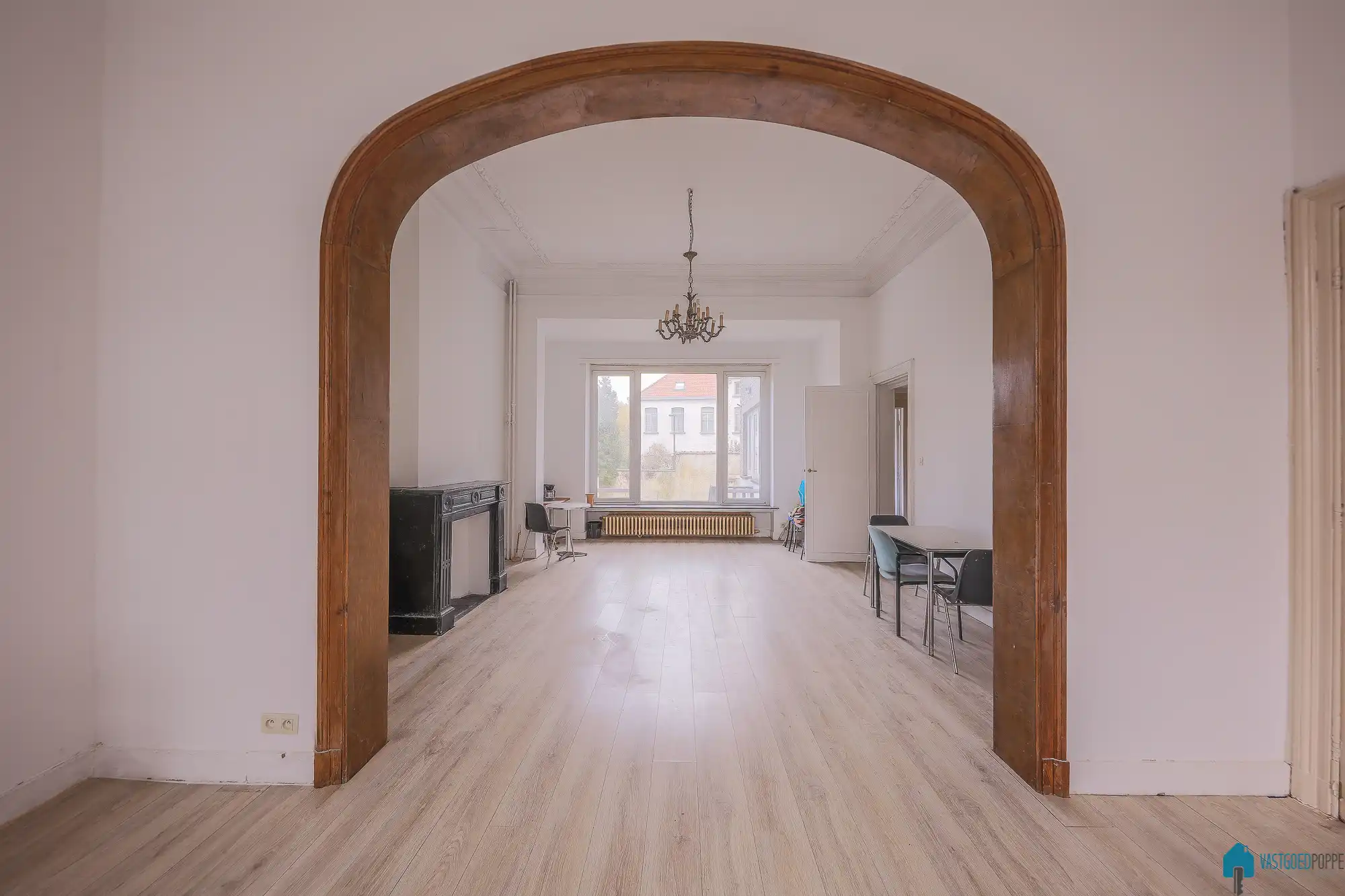 Ruim herenhuis met tuin en garage foto 12