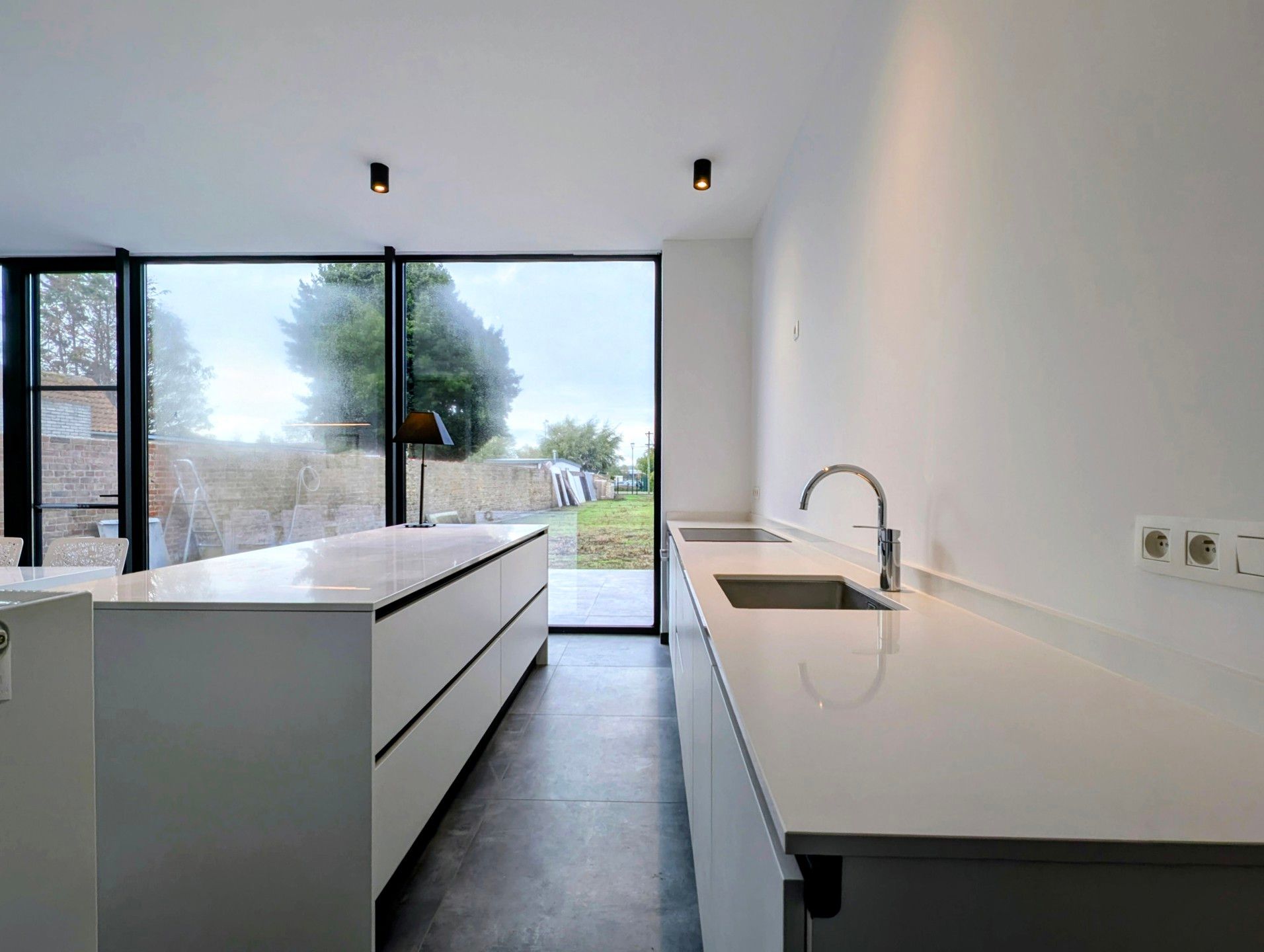 Instapklare 4-gevelwoning met zonnige tuin, terras. foto 6