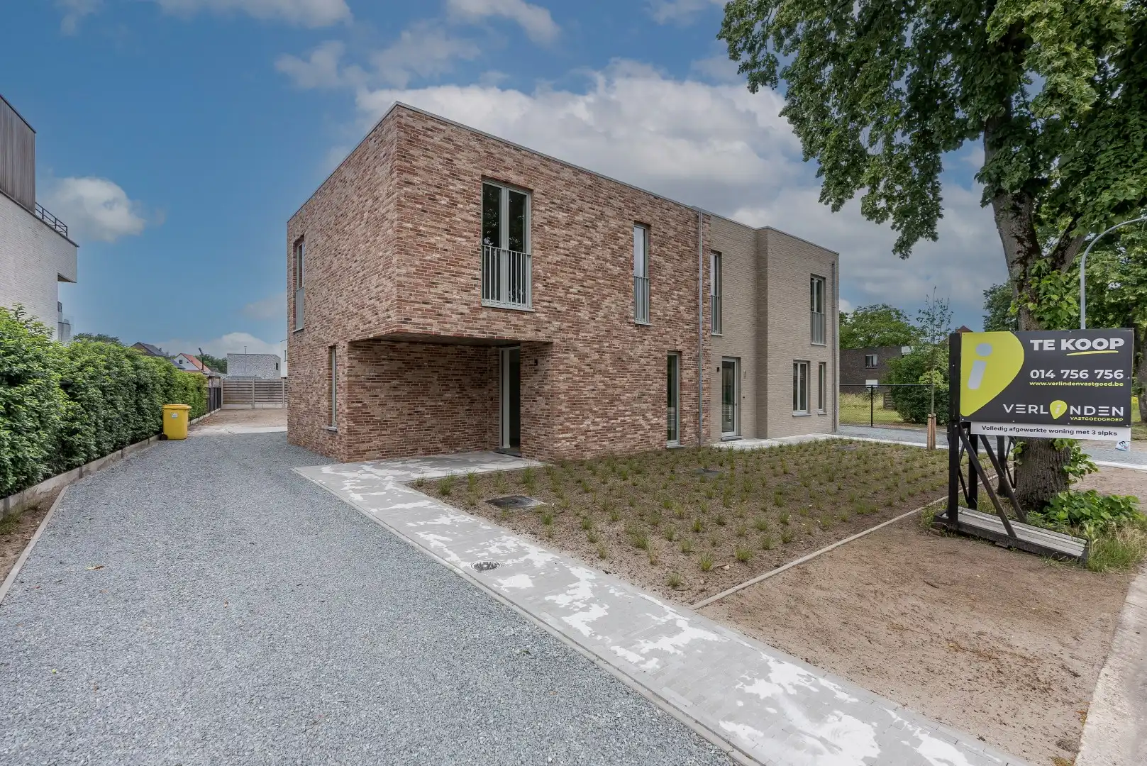 Gunstig gelegen nieuwbouwwoning vlakbij het centrum van Mol-Sluis foto {{pictureIndex}}