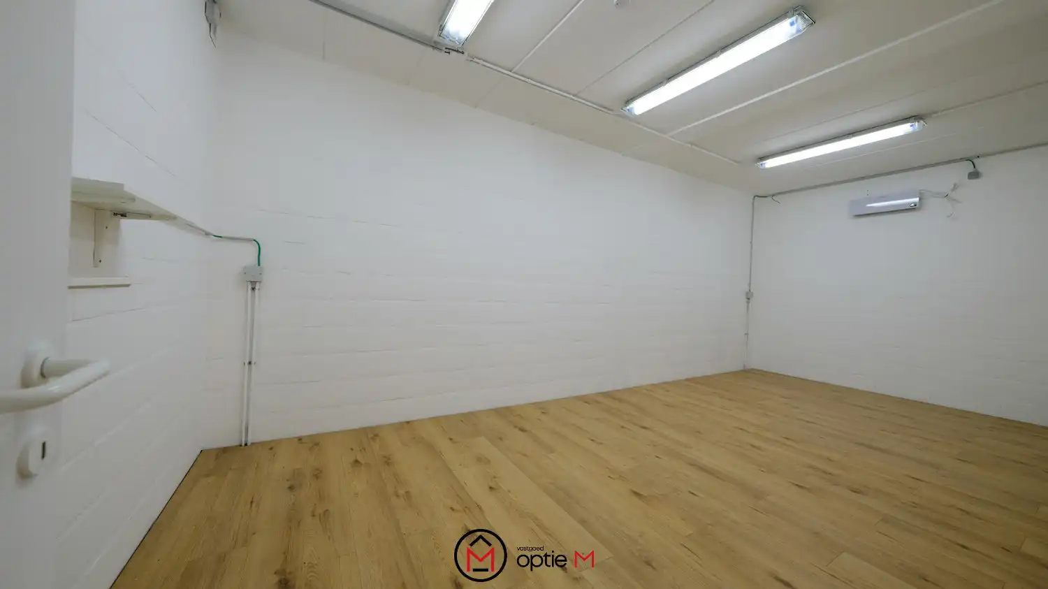 Handelsruimte met appartement te koop in Merem, Bilzen-Hoeselt foto 11