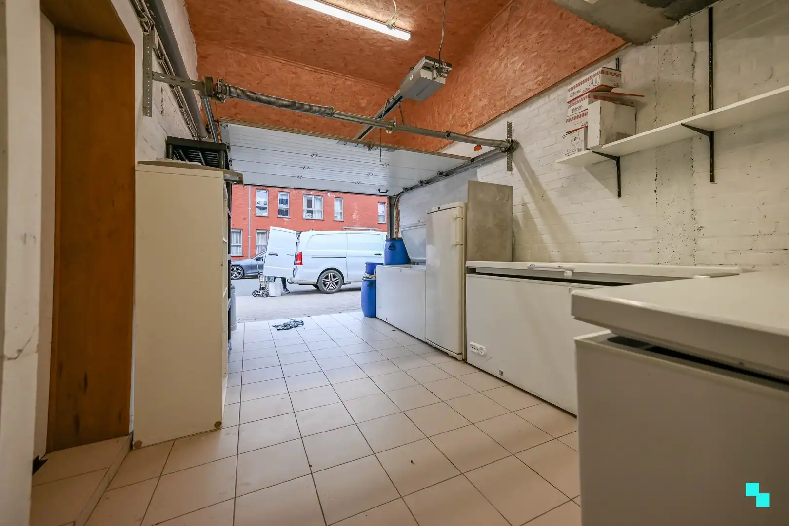 Uiterst commercieel gelegen handelspand foto 22