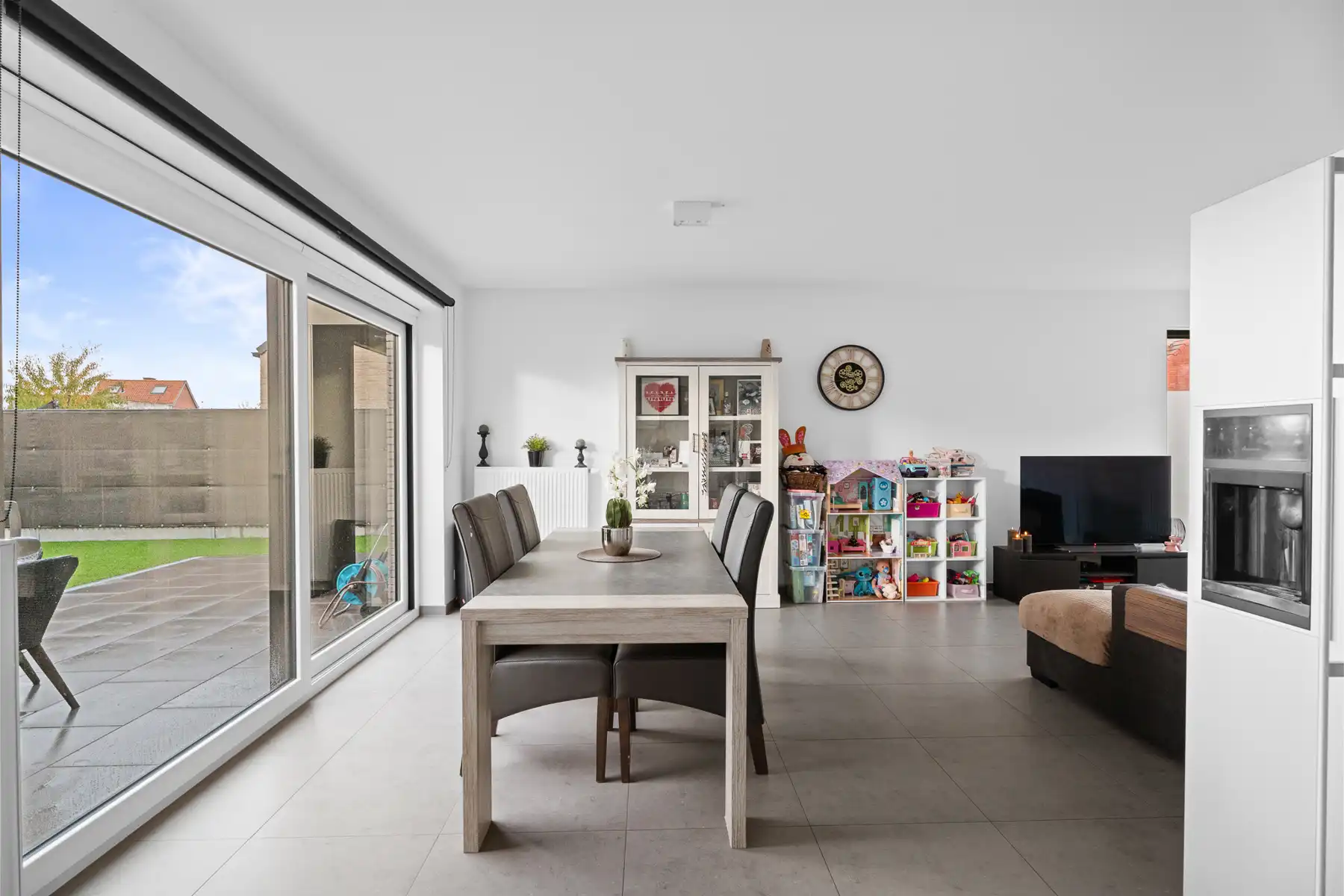 Energiezuinige recente woning in doodlopende straat te Eeklo foto 5