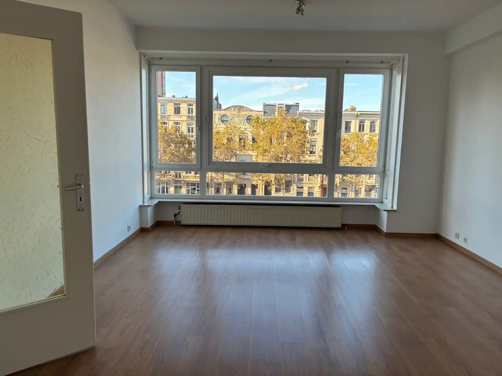 Twee slaapkamers, eigen parkeerplek & de stad aan je voeten! foto 2