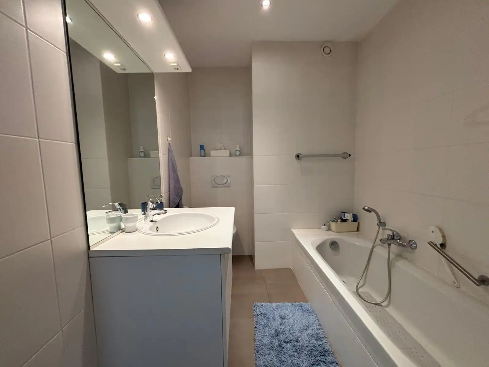 Ruim dakappartement in het centrum van Tielt.  foto 13