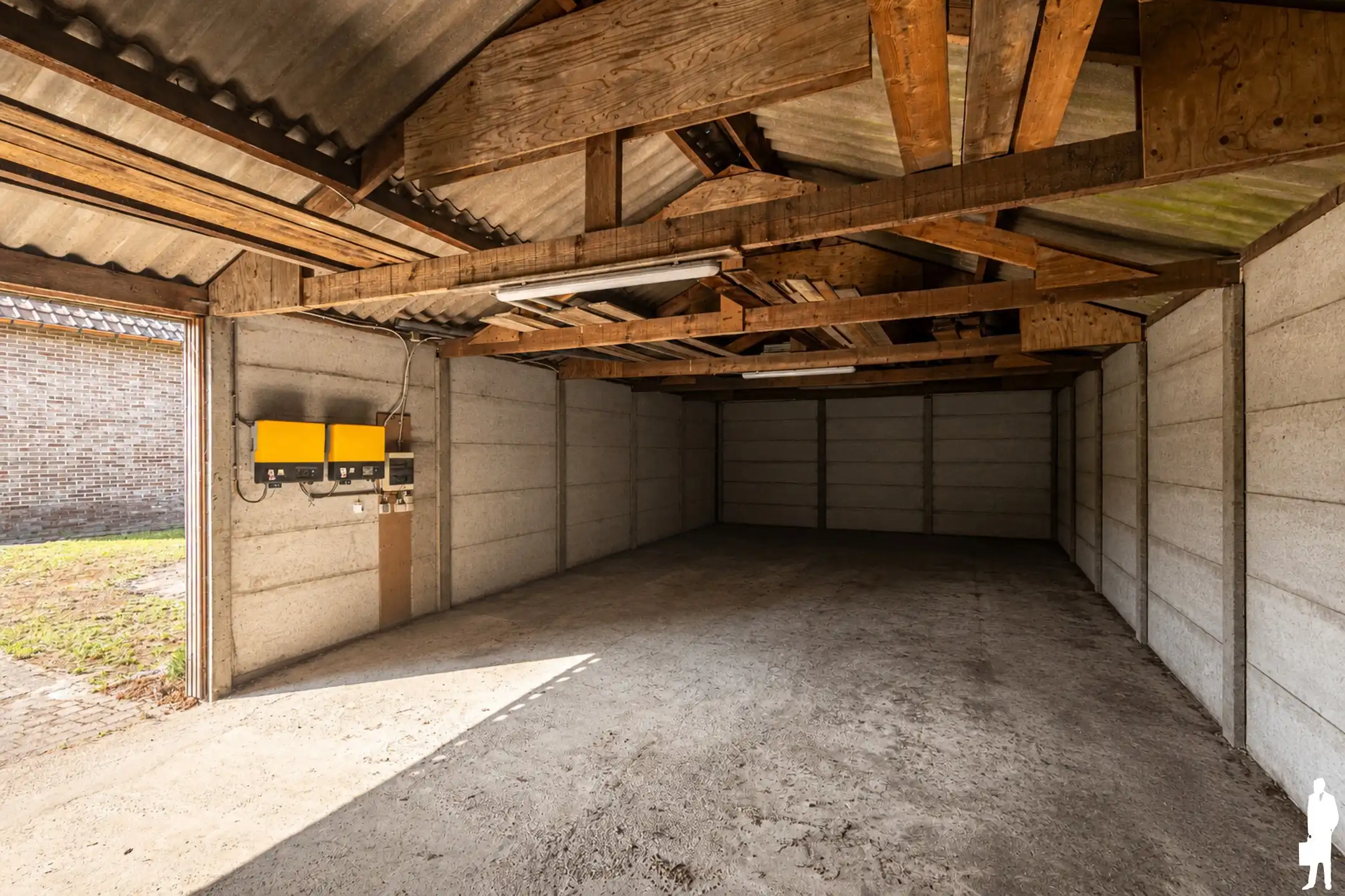 Ruime woning met 5 slpk. op ca. 16 are; uniek, groen gelegen foto 28