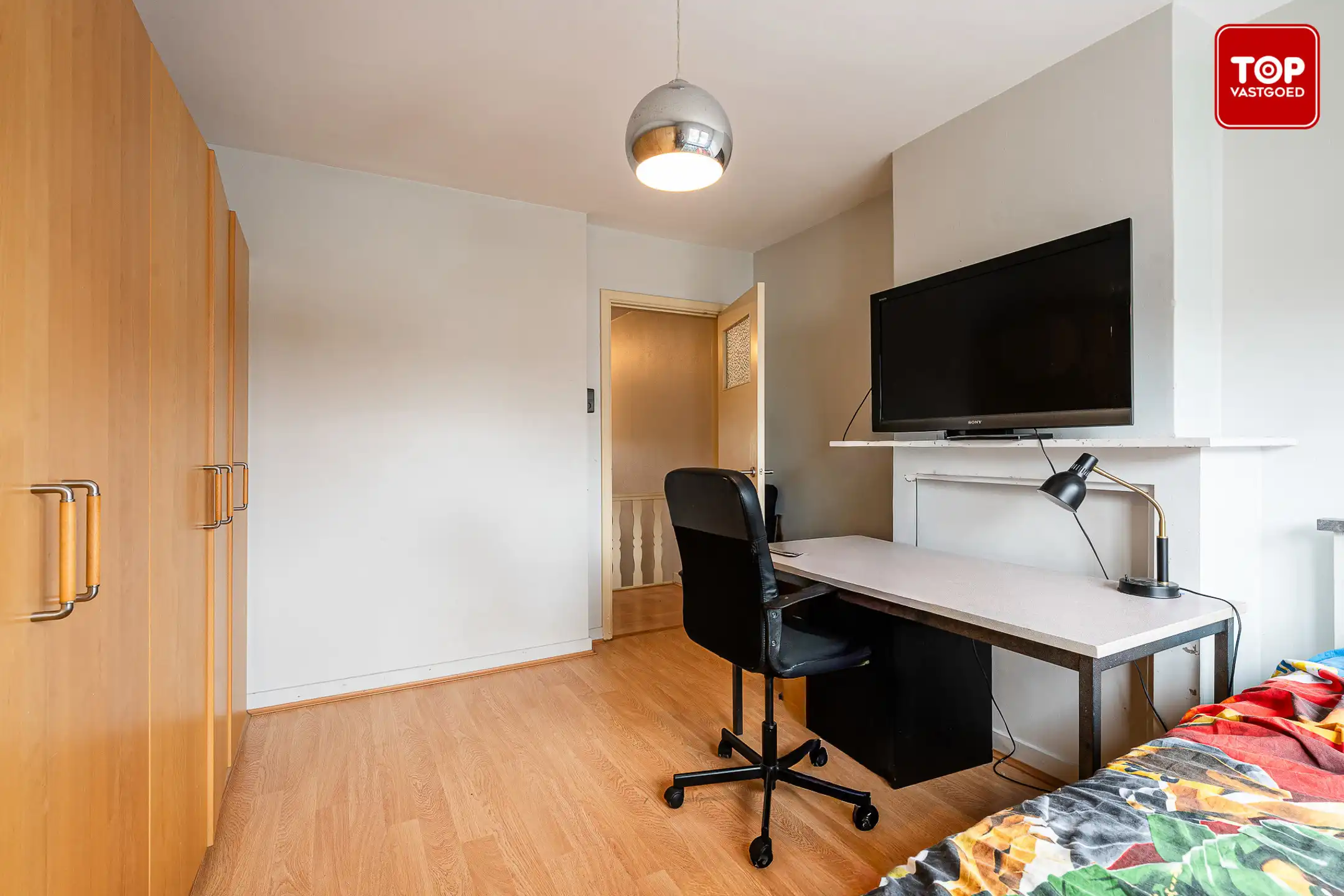 Instapklare halfopen woning in een gezinsvriendelijke buurt. foto 15