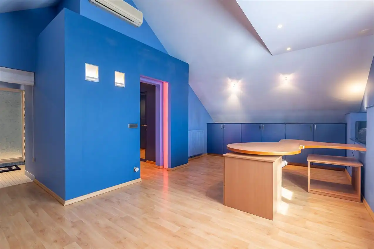 Villa grenzend aan agrarisch gebied met 4slk en opslag foto 22