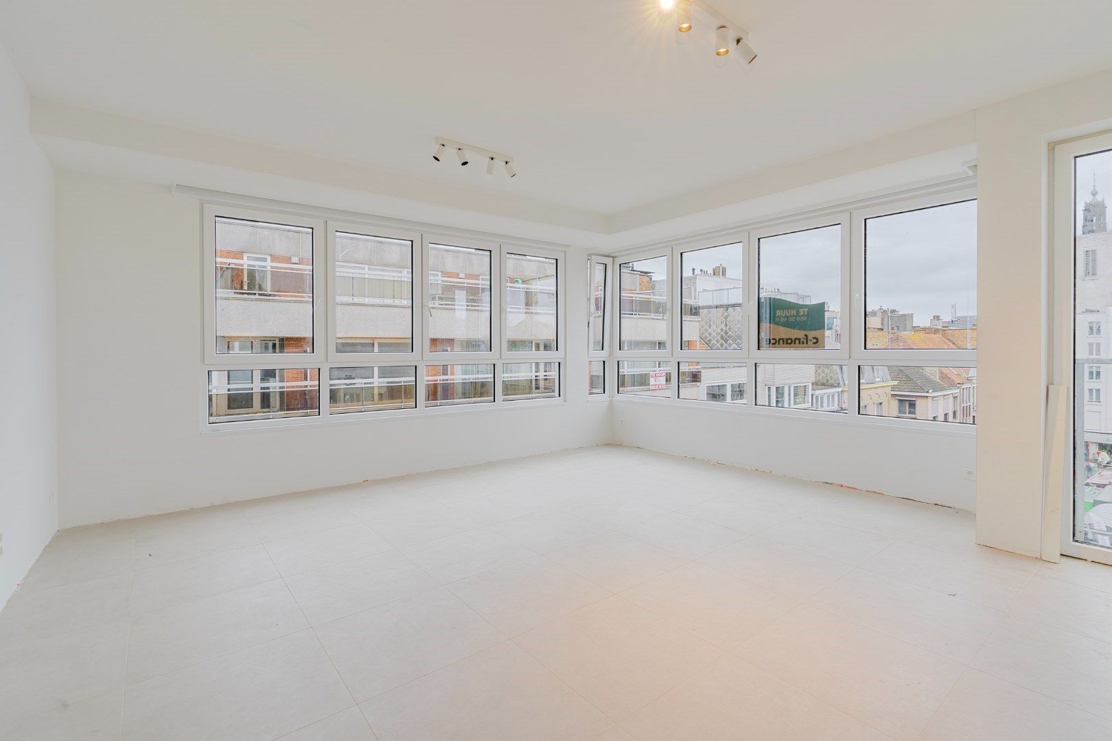 Vernieuwd 3-slaapkamerappartement met open zicht op het Mijnplein en EPC-label B! foto 8