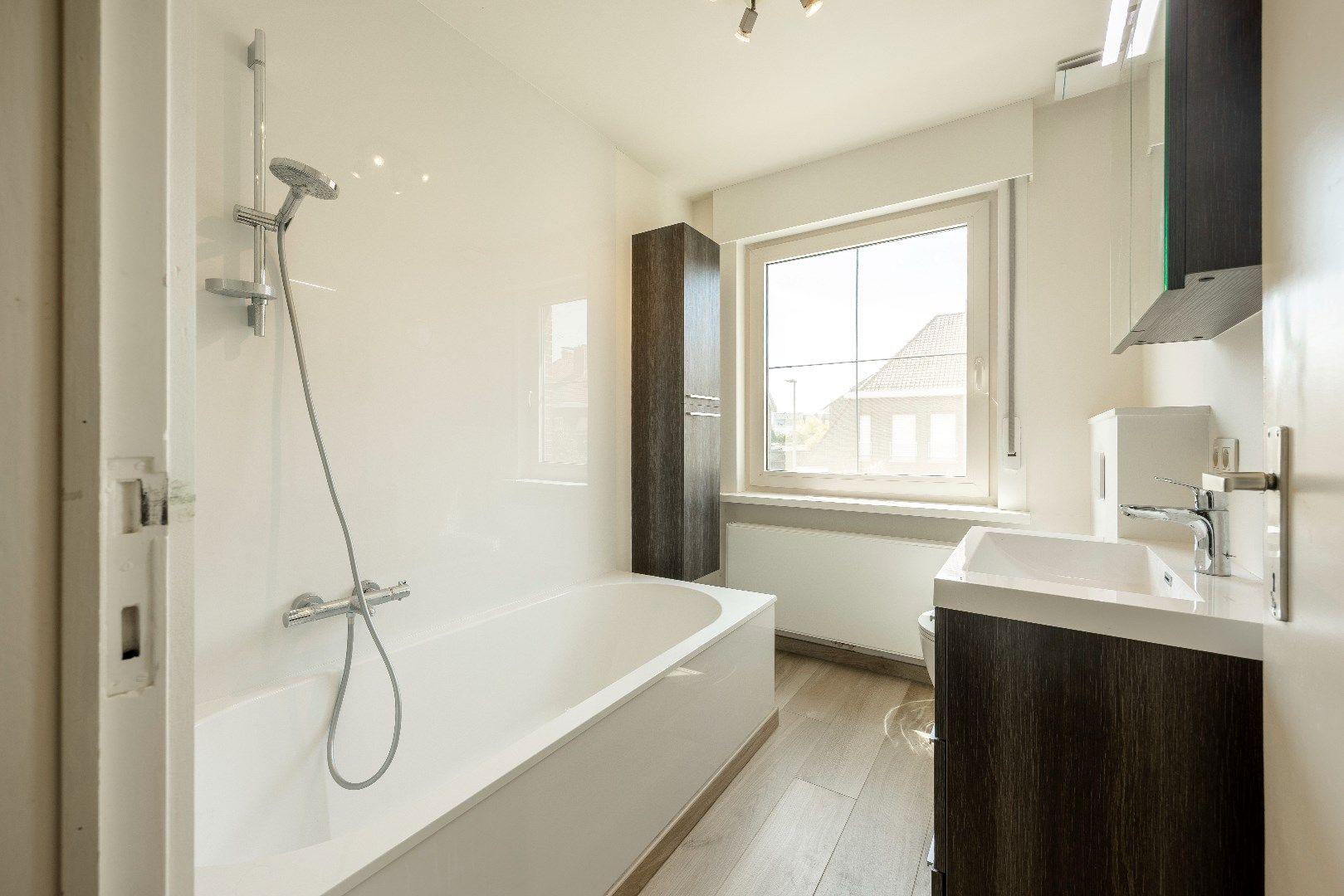 KLOEKE WONING MET 3 SLAAPKAMERS EN TUIN foto 10