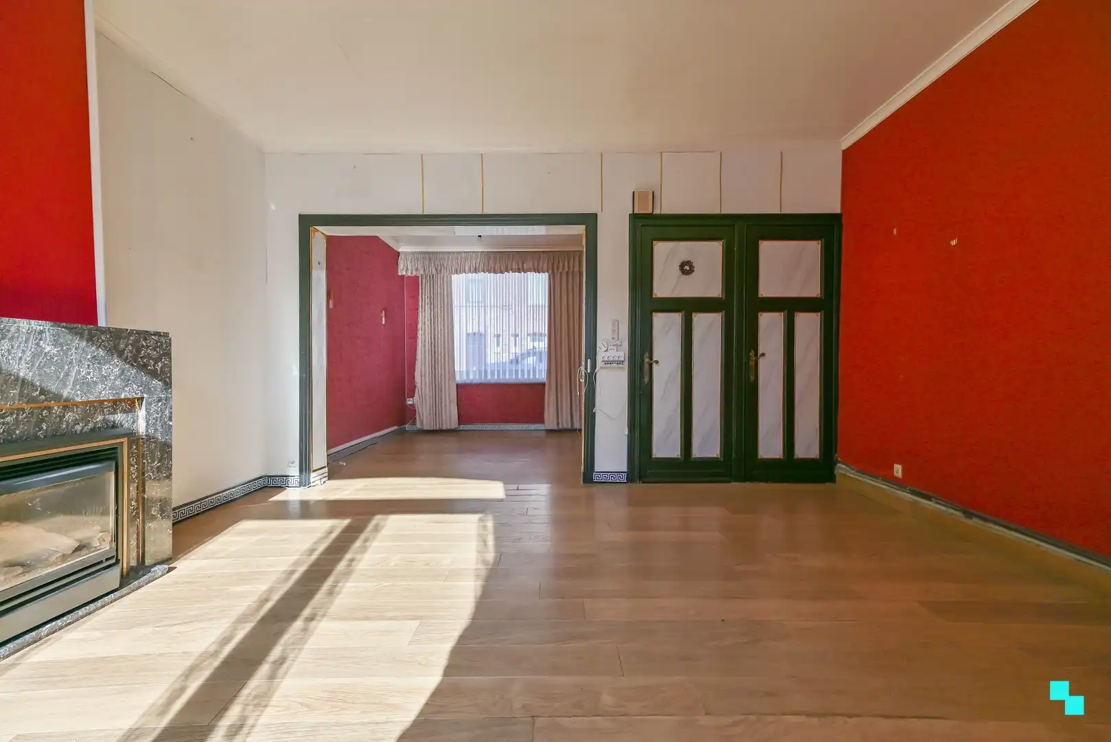 Knusse rijwoning nabij centrum Izegem foto 5