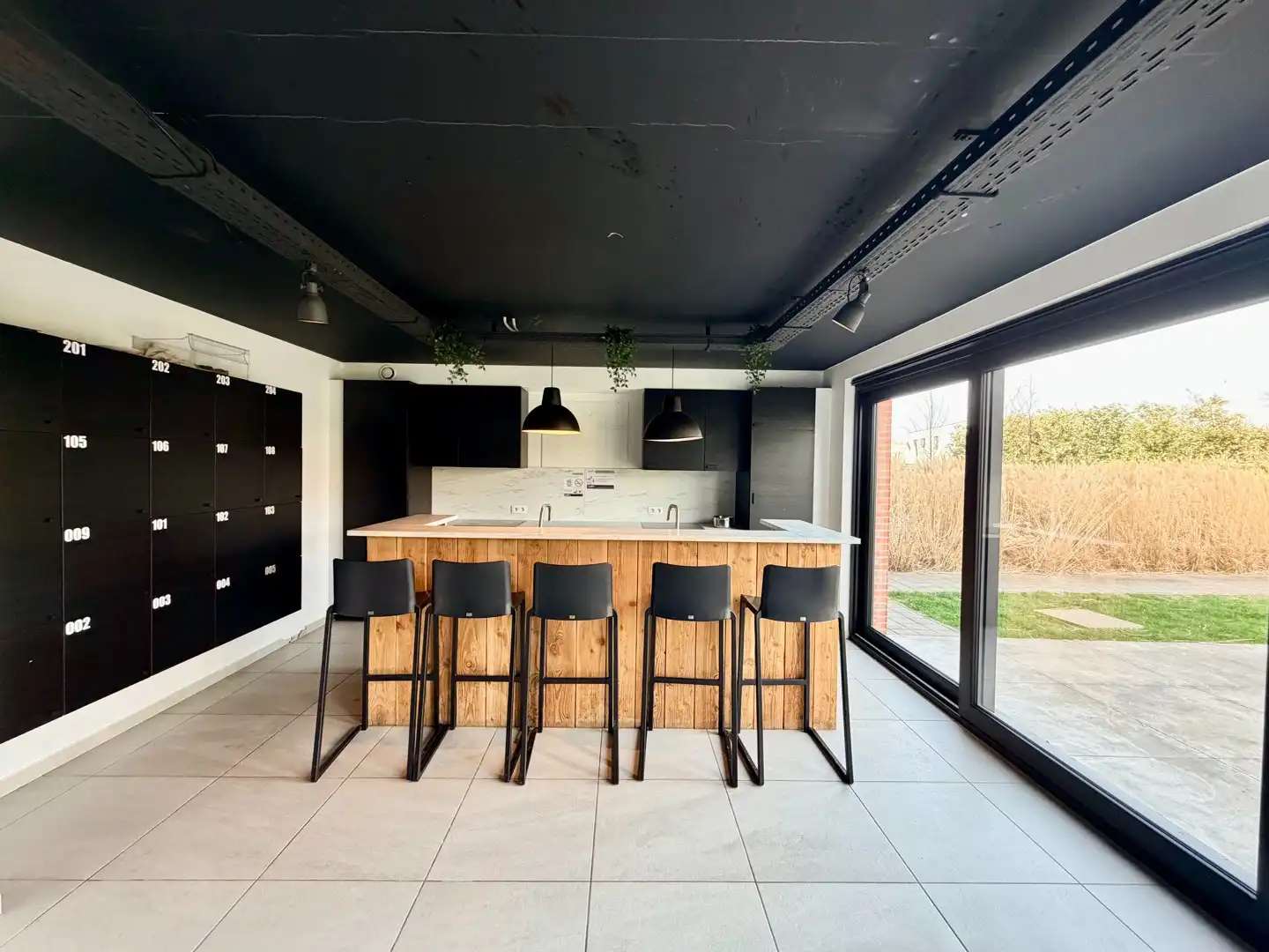Sublieme studentenkamer met terras. foto 16