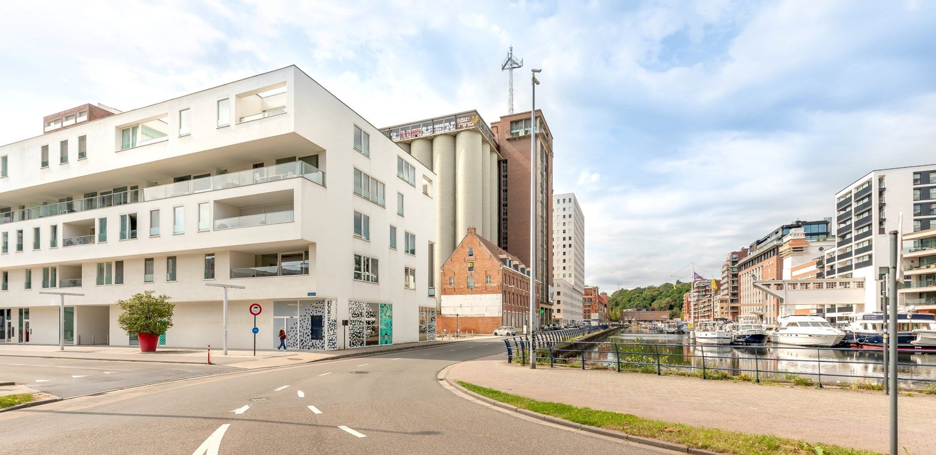 Appartement met groot terras aan de Vaartkom in Leuven foto 14