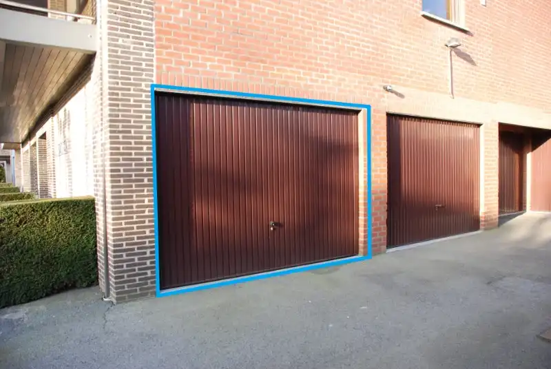 2 slaapkamer appartement met garage! foto 14