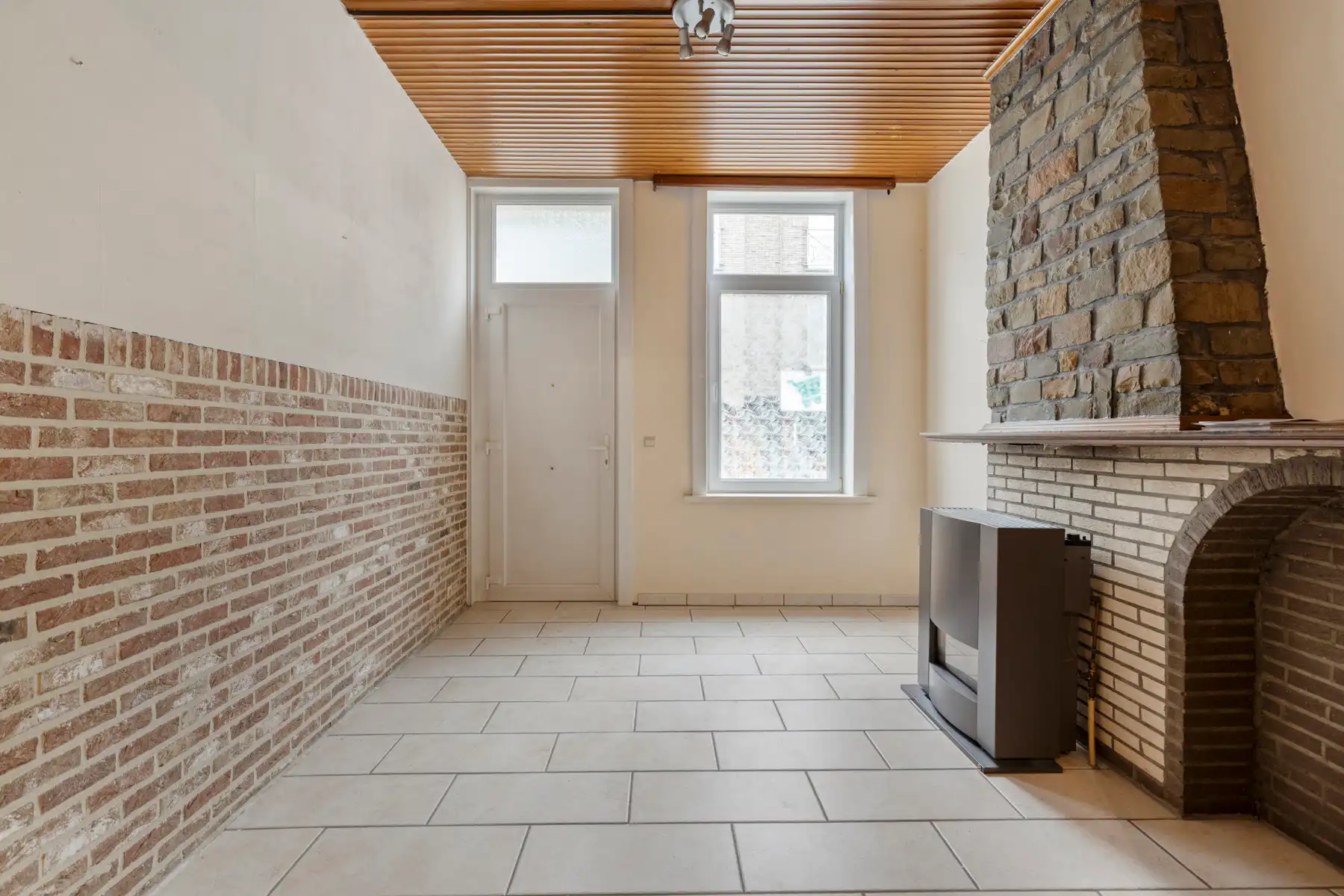 Op te frissen woning zonder renovatieverplichting foto 5