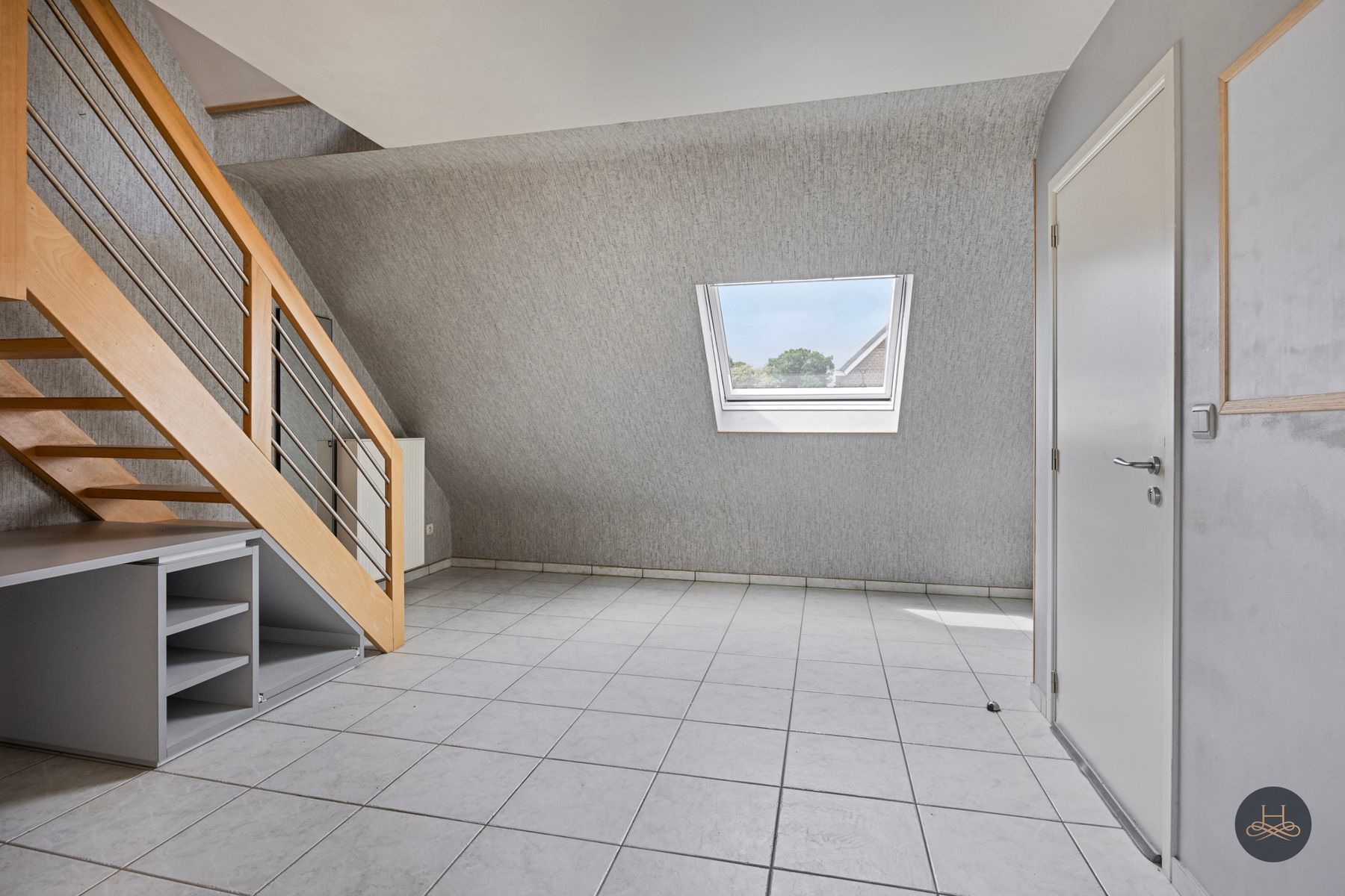 Instapklaar dakappartement met duplex-indeling in hartje Putte foto 6