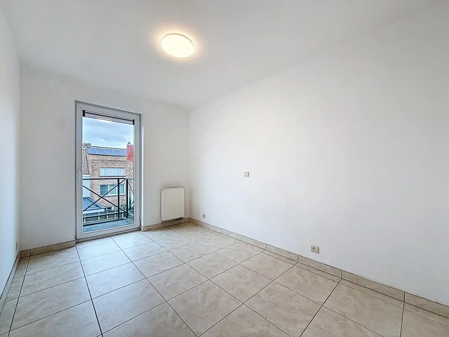 Appartement met 2 slaapkamers aan de waterlijn van Nieuwpoort-stad. foto 8